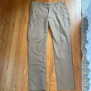 Uniqlo khaki men’s pants, 33x34 light material